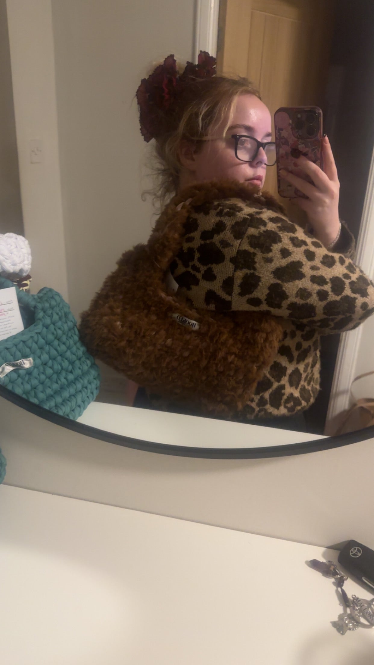 ATHENS - brown fluffy