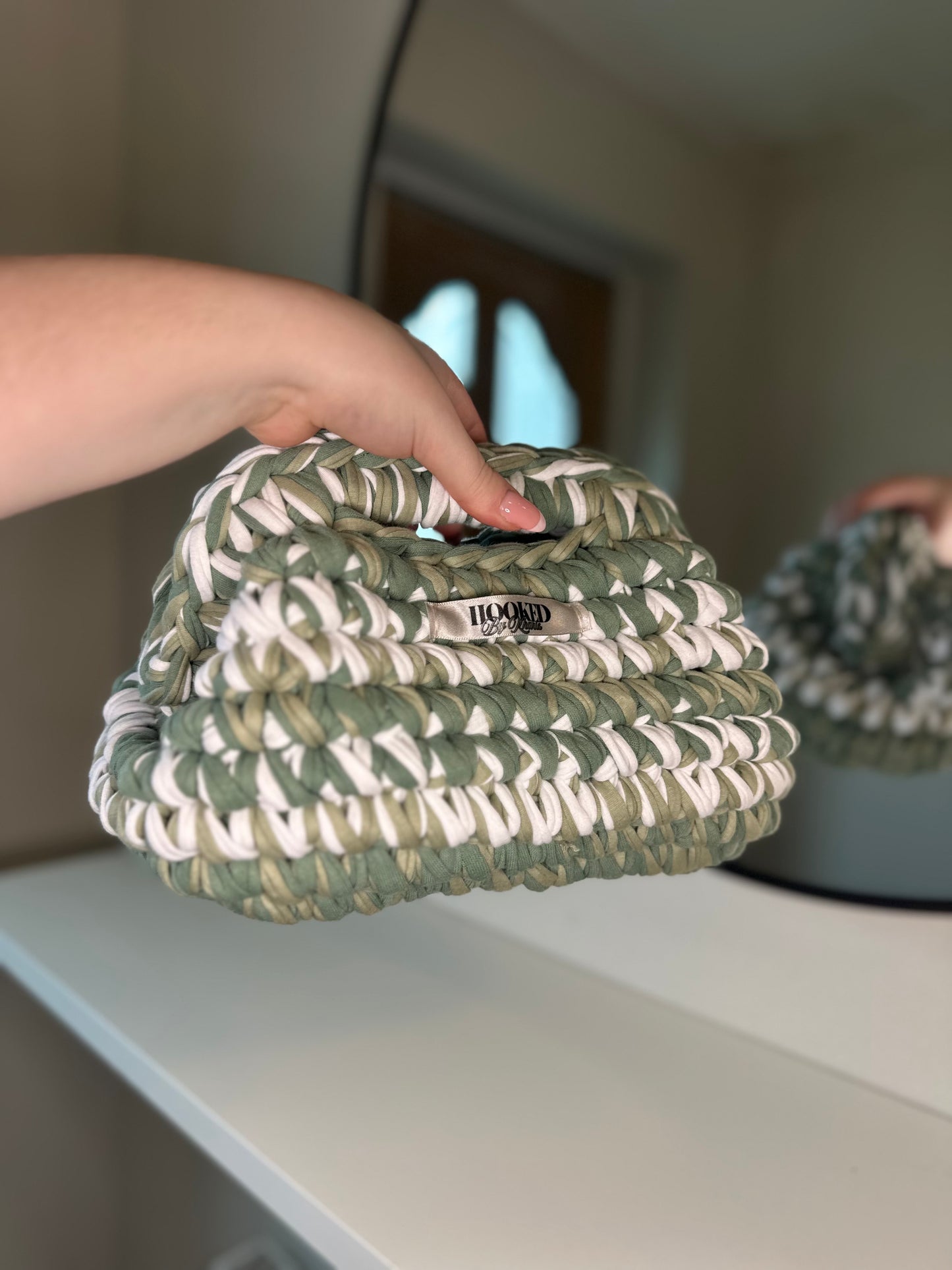 PRAGUE - green + white - medium