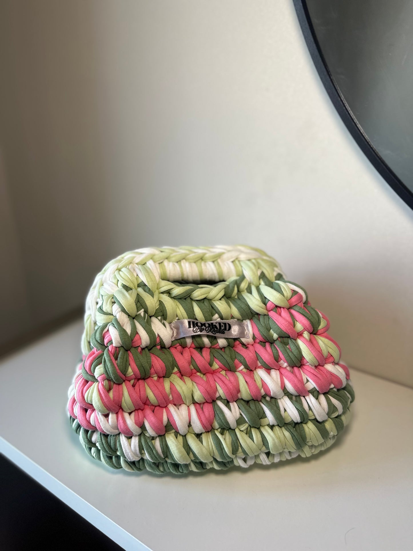 PRAGUE - S - strawberry matcha 🍵 🍓