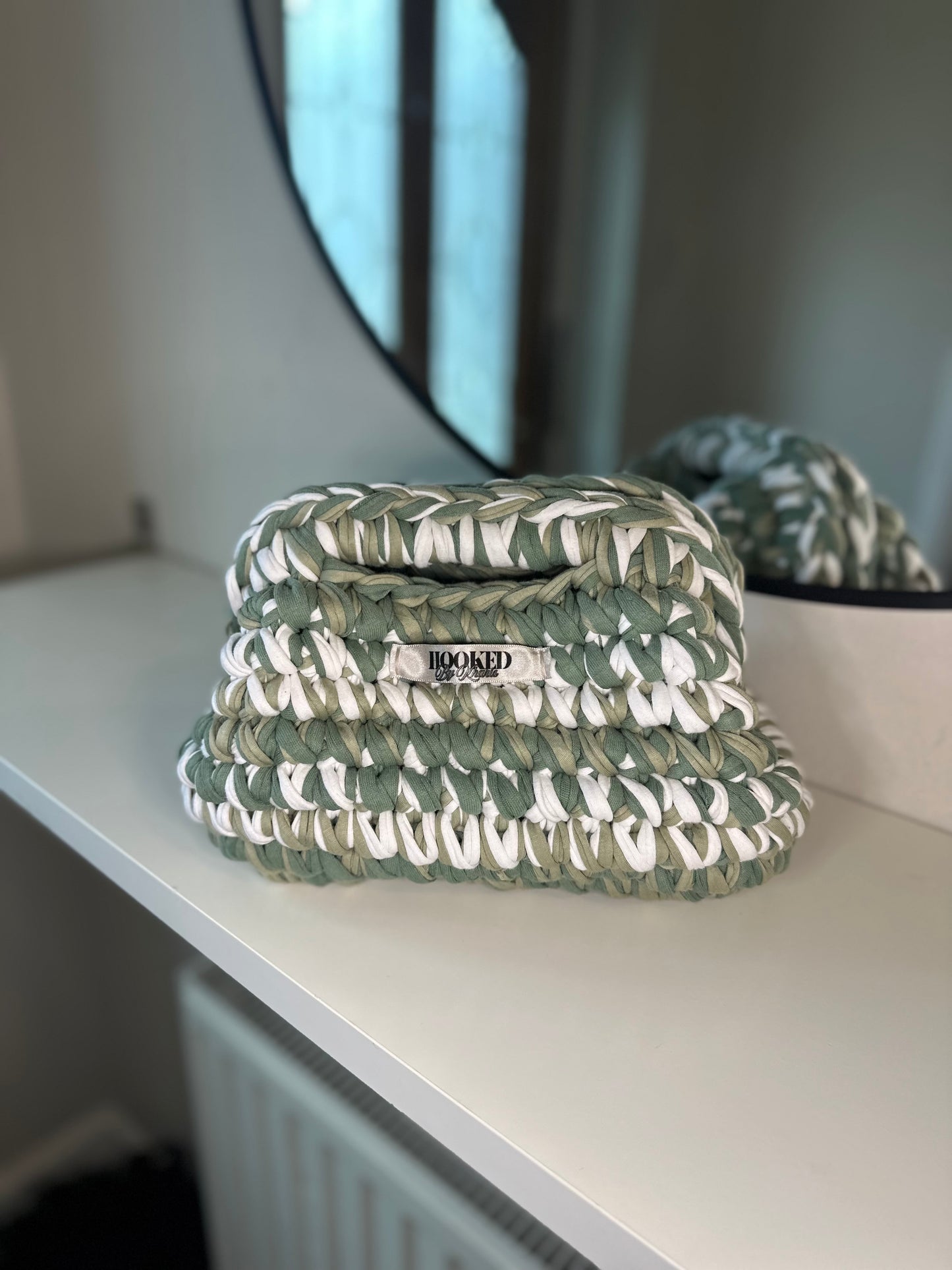 PRAGUE - green + white - medium