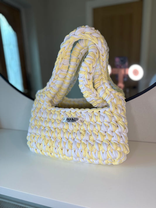 ATHENS - butter yellow - large